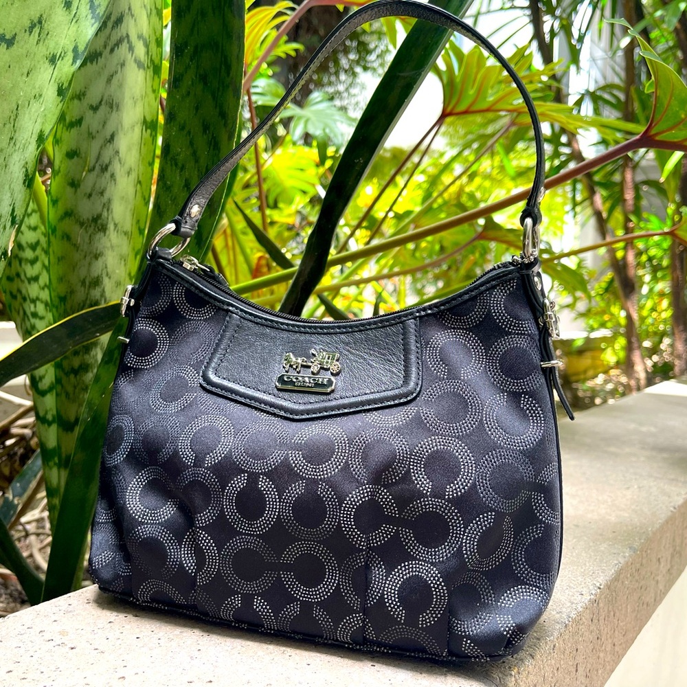 👝COACH Signature Madison Dotted Hobo Handbag *Gently Pre-Loved*